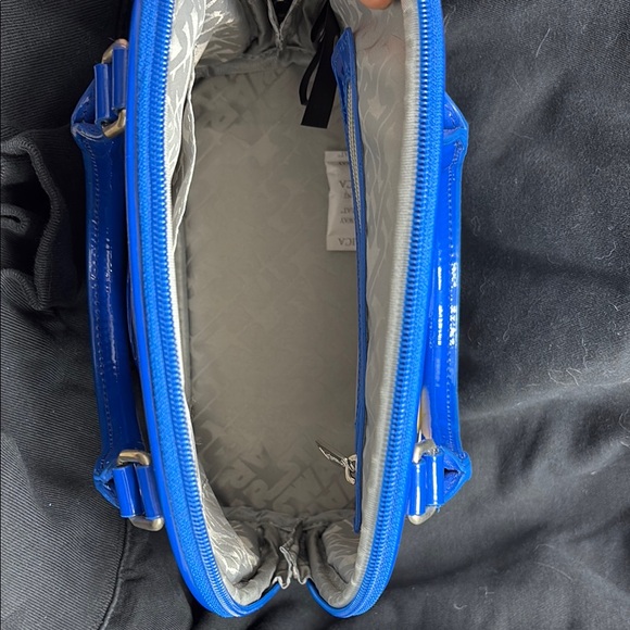 Loungefly Blue and White R2-D2 Bag - Picture 3 of 6